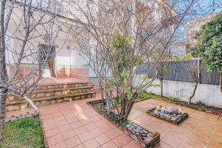 Casa adosada en venta en Zubia (La)