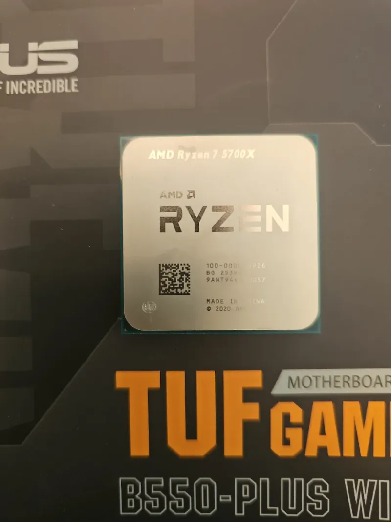 KIT GAMER ASUS TUF B550 Plus WIFI 2+R7 5700X + 16g afbeelding 5