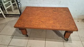 Mesa con ruedas 1,19 de largo 85 de ancho 41 altur