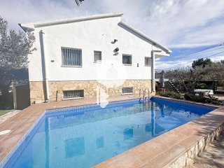 Chalet en venta en Esparreguera