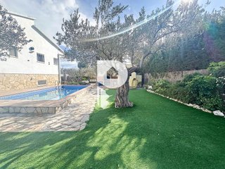Chalet en venta en Esparreguera