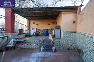 Casa adosada en venta en Avda. De los Ogíjares en Armilla