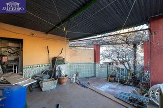 Casa adosada en venta en Avda. De los Ogíjares en Armilla