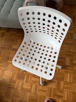 Silla de oficina con ruedas