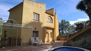 Chalet en venta en Vallirana