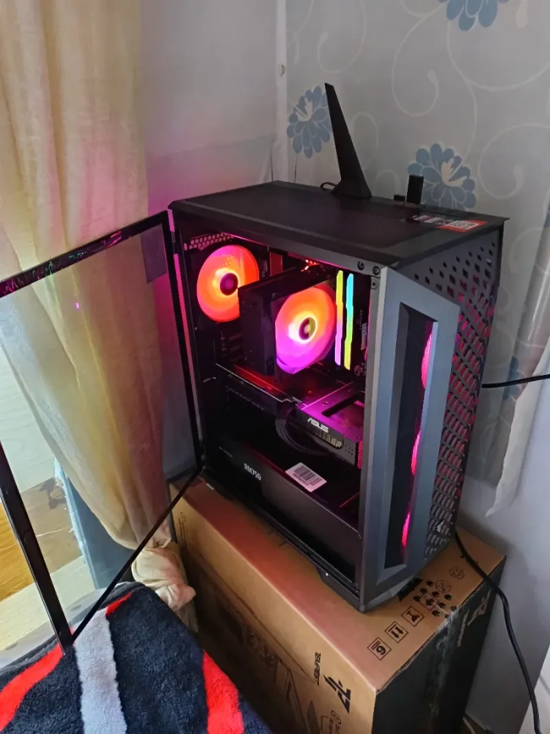 Ryzen 7 8700F,32GB, 2TB,rtx5070 12gb