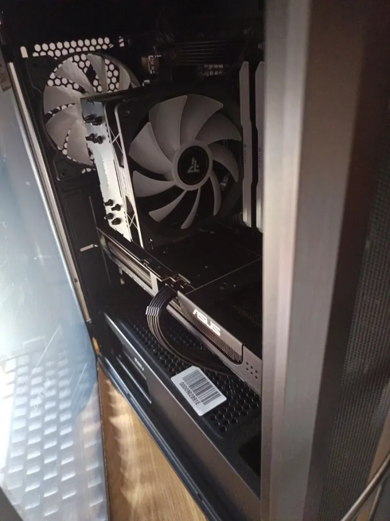 Ryzen 7 8700F,32GB, 2TB,rtx5070 12gb afbeelding 5