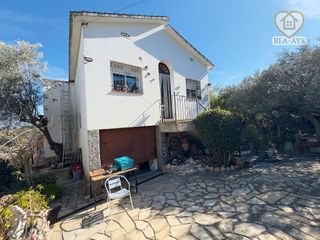 Chalet en venta en Sant Esteve Sesrovires