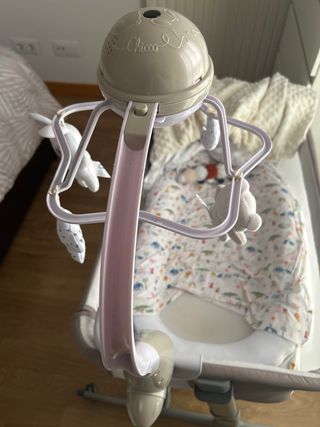Móvil cuna Chicco con luces y muñecos