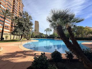 Piso en venta en Playa de Poniente en Benidorm
