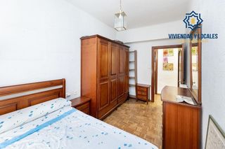 Piso en venta en Camino de Ronda - Rosaleda en Granada