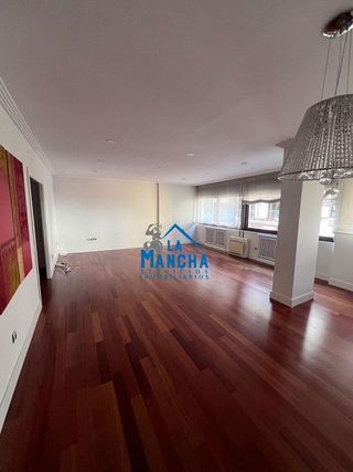 Piso en venta en Carretas - Huerta de Marzo - La Pajarita en Albacete