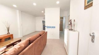 Piso en venta en Puerto de la Torre - Atabal en Málaga