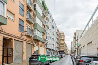 Piso en venta en El Grau en Valencia