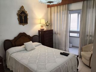 Piso en venta en Parque Victoria Eugenia en Málaga