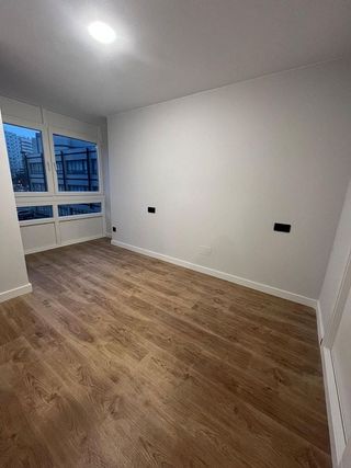 Piso en venta en Cuatro Caminos - Plaza de la Cubela en Coruña (A)