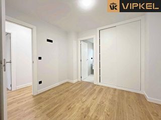 Piso en venta en Cuatro Caminos - Plaza de la Cubela en Coruña (A)