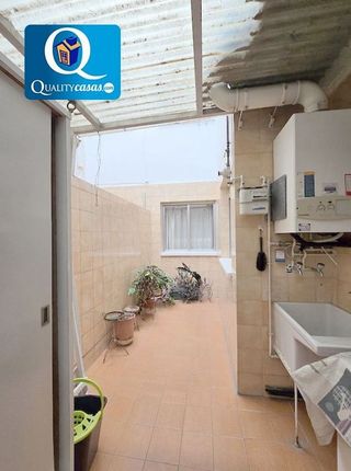 Piso en venta en Carolinas Altas en Alicante