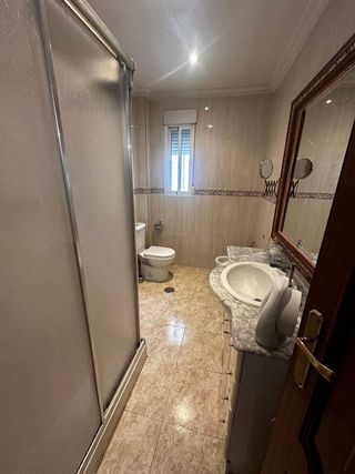 Piso en venta en Avda de Madrid - Pº de la Estación en Jaén