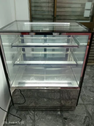 Vitrina expositora refrigerada