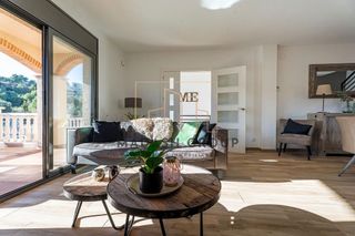 Chalet en venta en Eixample Residencial en Roda de Barà