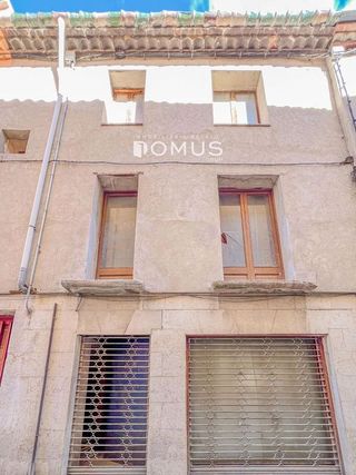 Casa adosada en venta en Besalú