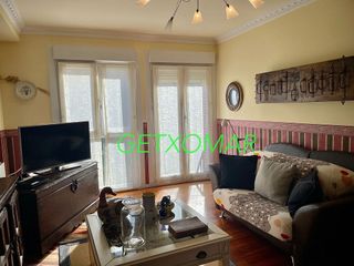 Casa adosada en venta en Artziniega