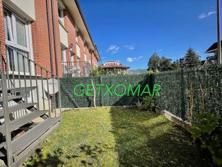 Casa adosada en venta en Artziniega