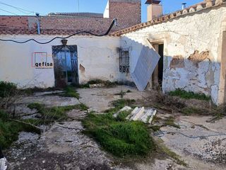 Casa adosada en venta en Valdepeñas
