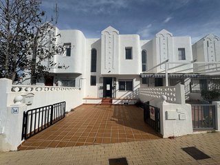 Casa adosada en venta en Urb. El Palmeral en Mojácar