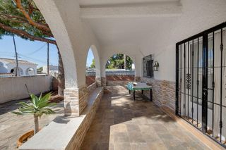Chalet en venta en Los Balcones - Los Altos del Edén en Torrevieja