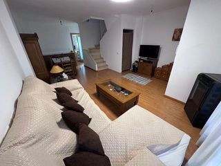 Casa adosada en venta en Villena