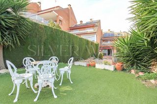 Chalet en venta en Corbera de Llobregat