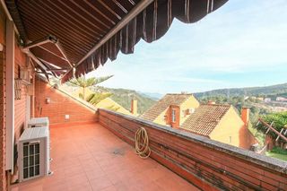 Chalet en venta en Corbera de Llobregat