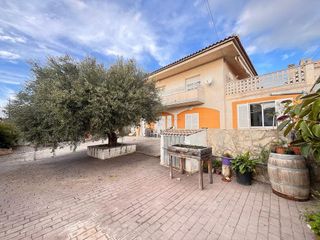 Casa en venta en La Collada - Sis Camins - Fondo Somella - Santa Maria en Vilanova i La Geltrú