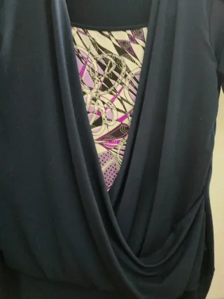 T-shirt Angelica blu e multicolor