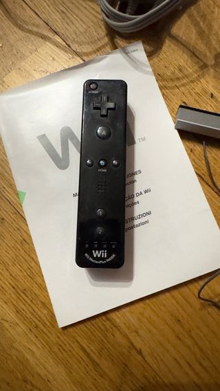 Nintendo Wii Negra con caja