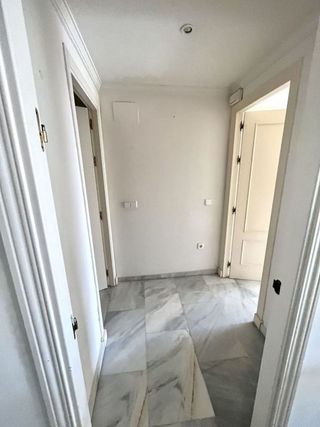 Piso en venta en Los Naranjos - Las Brisas en Marbella