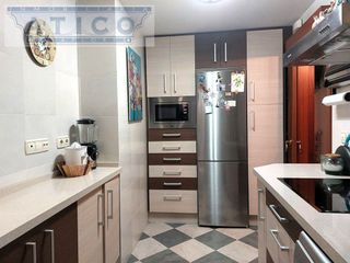 Piso en venta en Colores - Entreparques en Sevilla