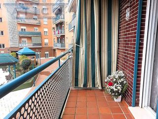 Piso en venta en Colores - Entreparques en Sevilla