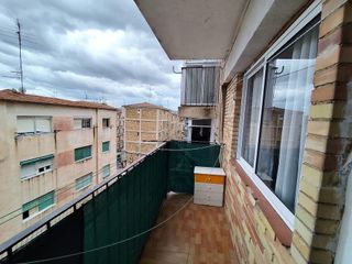 Piso en venta en Colonia Requena en Alicante