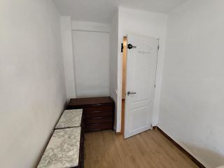 Piso en venta en Colonia Requena en Alicante