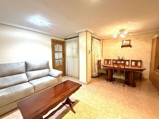 Piso en venta en Los Ángeles en Alicante