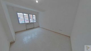 Piso en venta en La Avanzada - La Cueva en Fuenlabrada