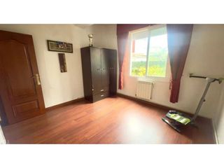 Piso en venta en Posío en Ourense