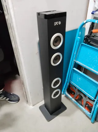 Torre de Sonido SPC Negra y Plateada