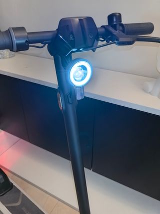 Patinete Eléctrico NIU Blanco