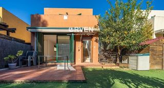 Casa adosada en venta en La Mora en Tarragona