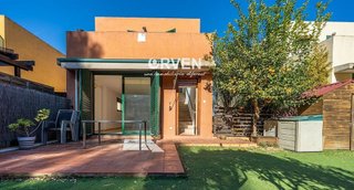 Casa adosada en venta en La Mora en Tarragona
