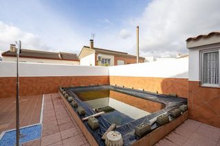 Casa pareada en venta en Zubia (La)